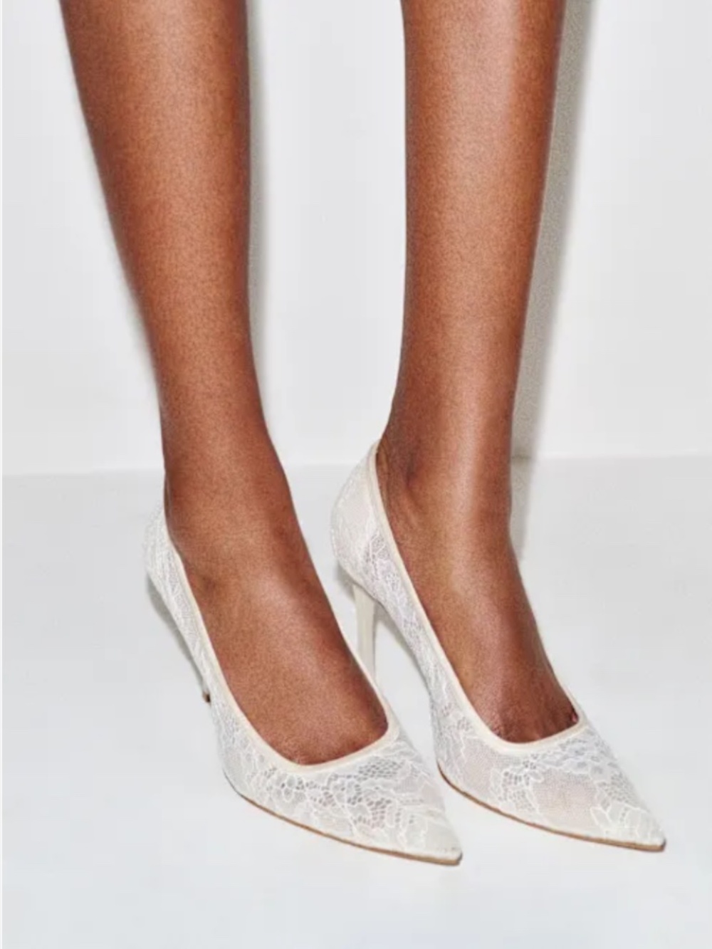 Reformation Joelle Heeled Pointed Toe Pump